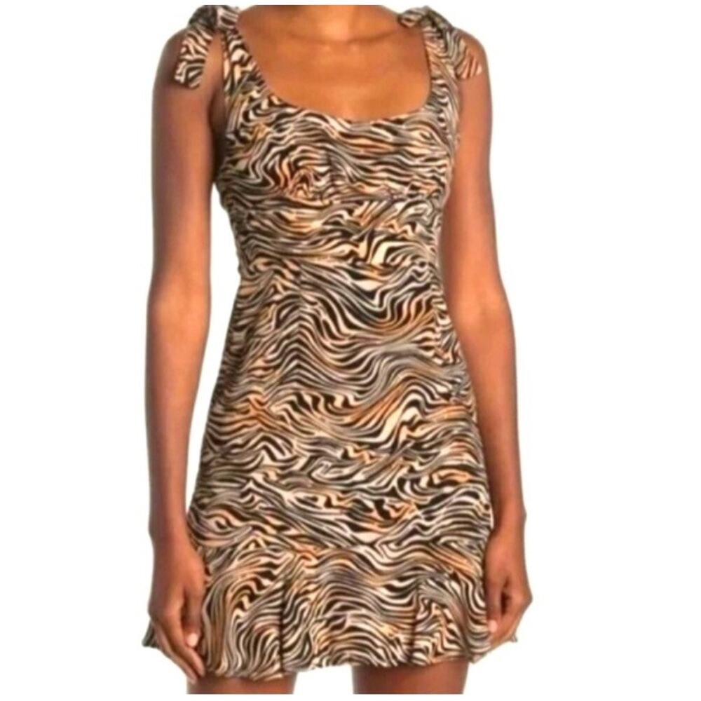 L*SPACE Vivienne Beach Dress A Line Sz S Tiger Print Tie Shoulder Ruffle Hem